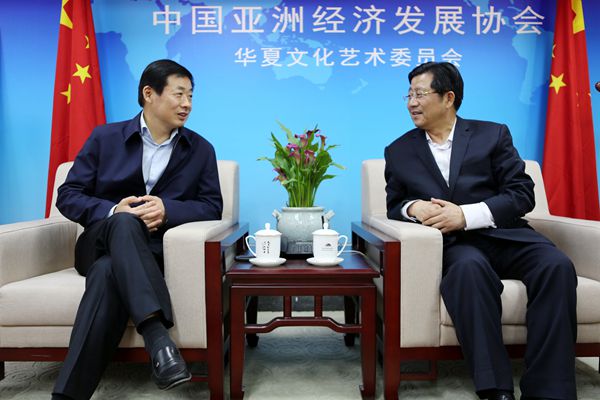 全国人大代表与陶洪君畅谈中国书画艺术